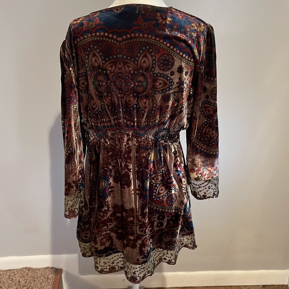 Beautiful blouse - Picture 6 of 6